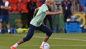 Neymar se prepara para el duelo entre Brasil y Croacia, por los octavos de final del Mundial de Qatar.