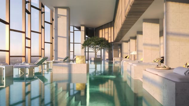 En el Ritz-Carlton Melbourne, una piscina infinita climatizada enmarcada por ventanales de cristal del suelo al techo ofrece vistas a la ciudad. (Crédito: Ritz-Carlton)