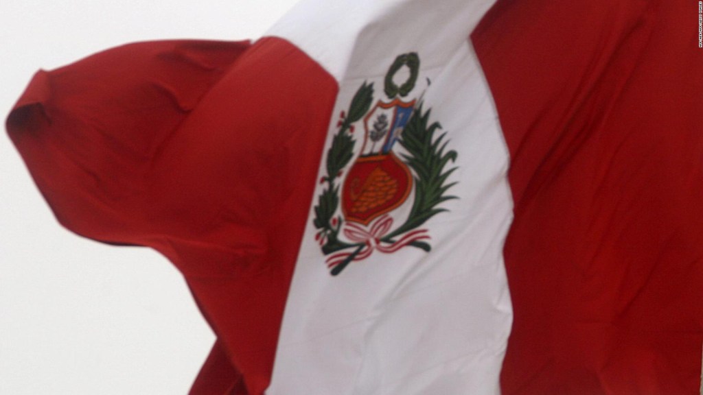 Economía peruana muestra resiliencia ante crisis política, dice ministro