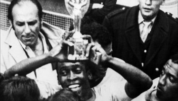 Las diferencias de la época de Pelé con el fútbol actual