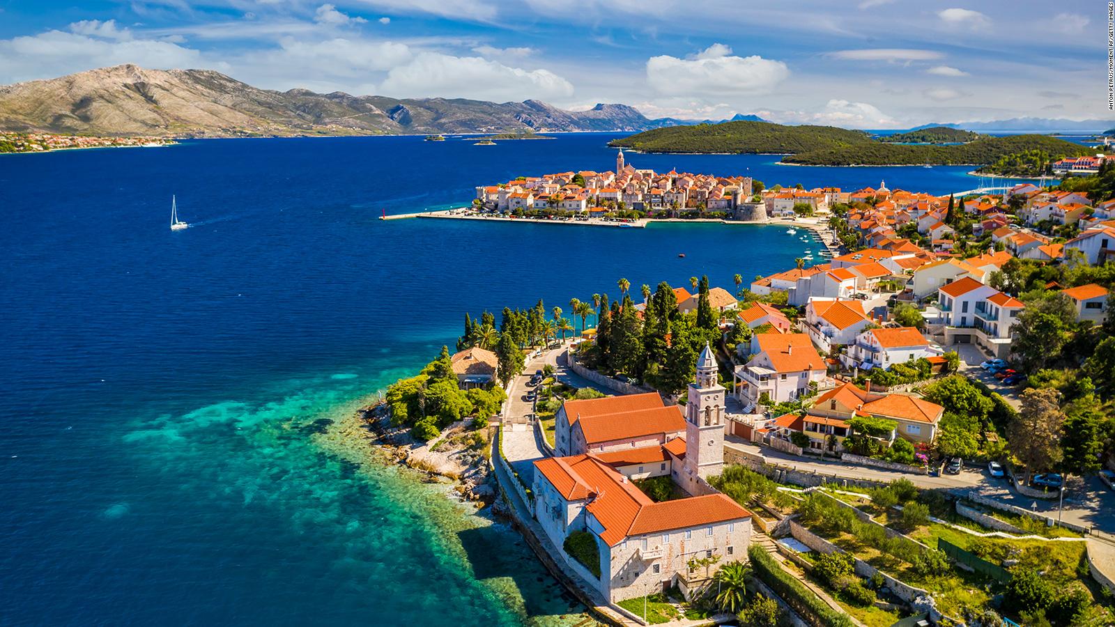 Croatia changes its currency on a historic day and joins the Eurozone