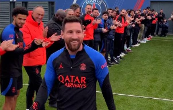 Lionel Messi had a champion's reception at PSG