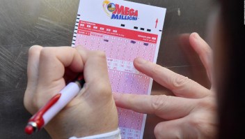 5 cosas: lotería Mega Millions acumula premio de US$ 940 millones, y más