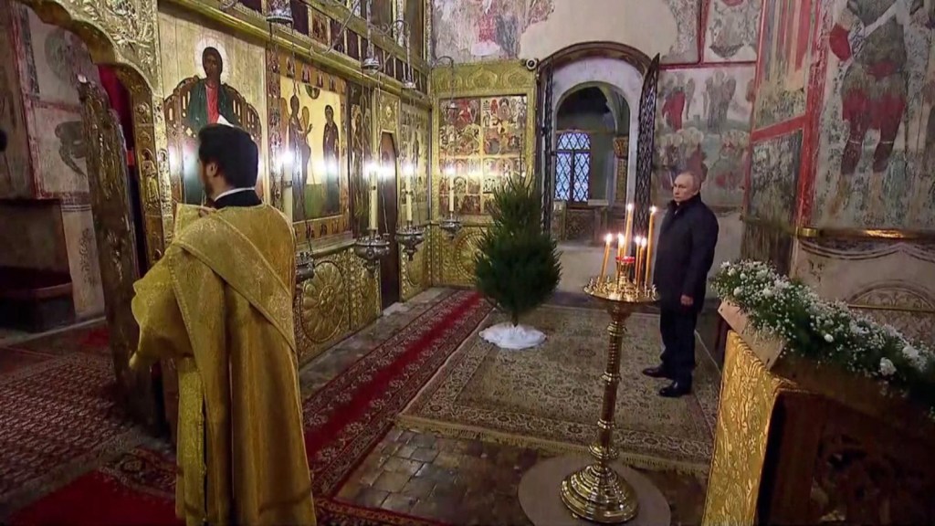 Images of Russian Christmas mass, in the midst of its war in Ukraine