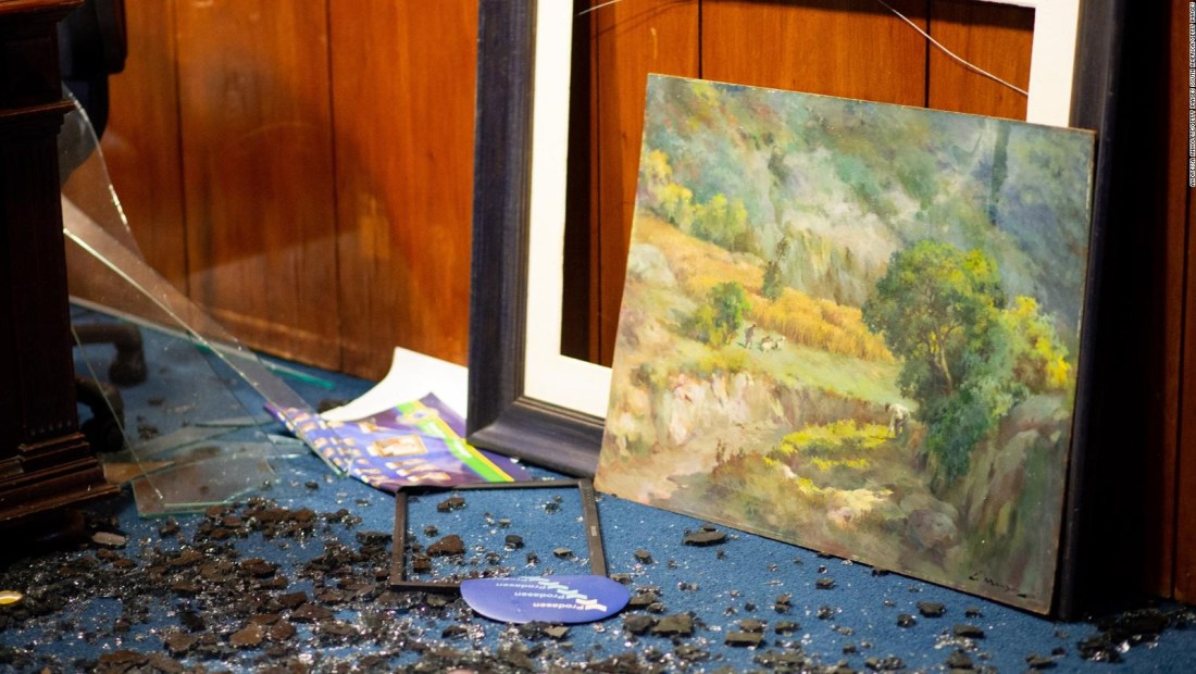 Obras de arte "invaluables" destruidas durante los disturbios de Brasil