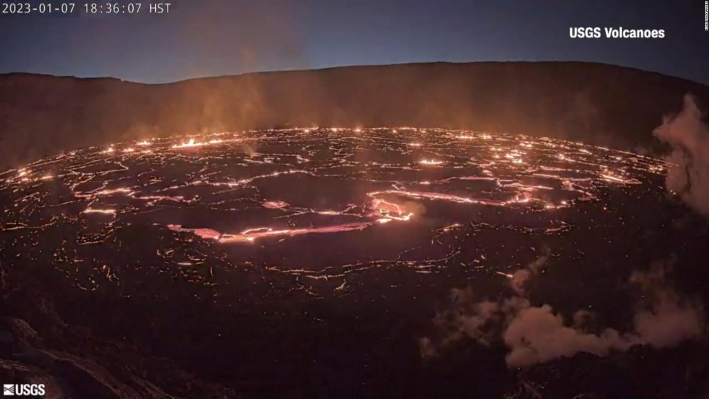 Illuminated lava: This is what Kilauea's latest eruption in Hawaii looks like.