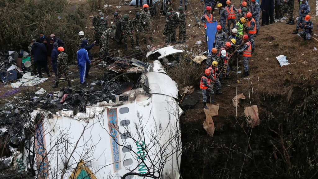 Así se estrelló el avión en Nepal