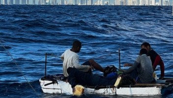 La nueva crisis de balseros cubanos: interceptados y deportados por miles