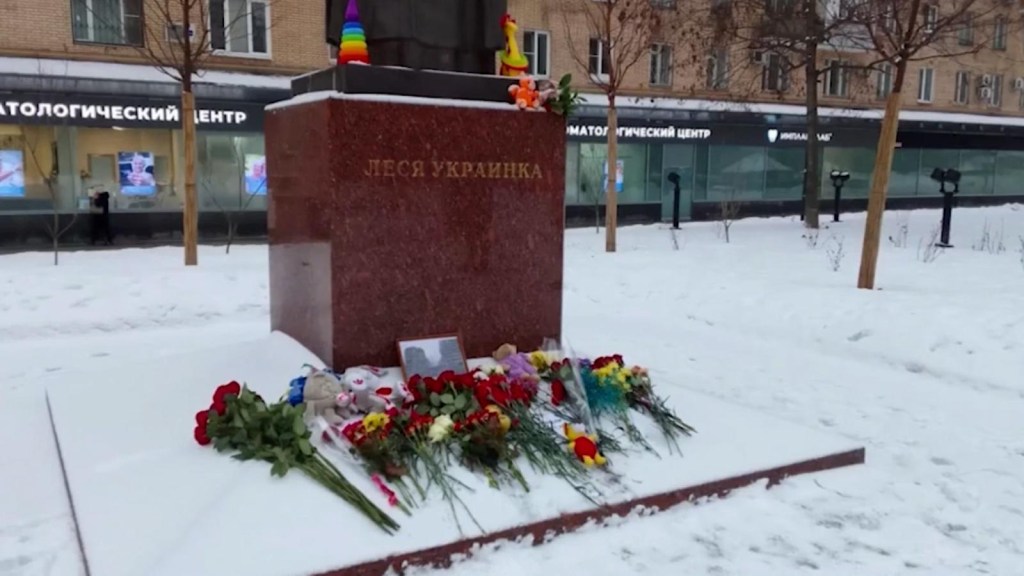 El homenaje a las víctimas del ataque al Dnipro en Moscú