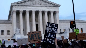 Mujeres en estados que suprimen el aborto sufren de mayor inseguridad económica