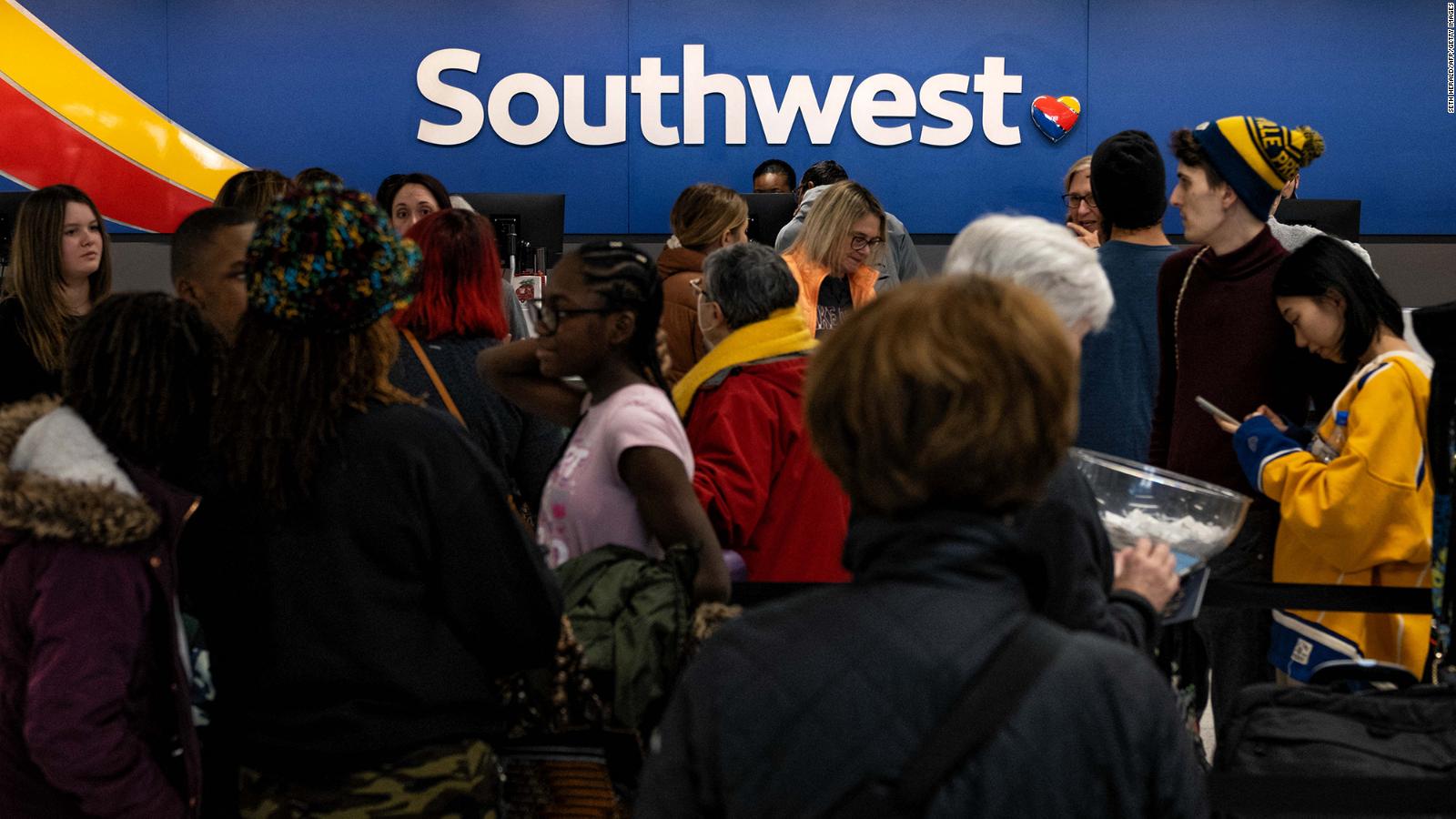 Southwest bajo investigación por cancelaciones de vuelos