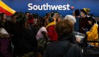 Southwest es investigado por cancelaciones de vuelos