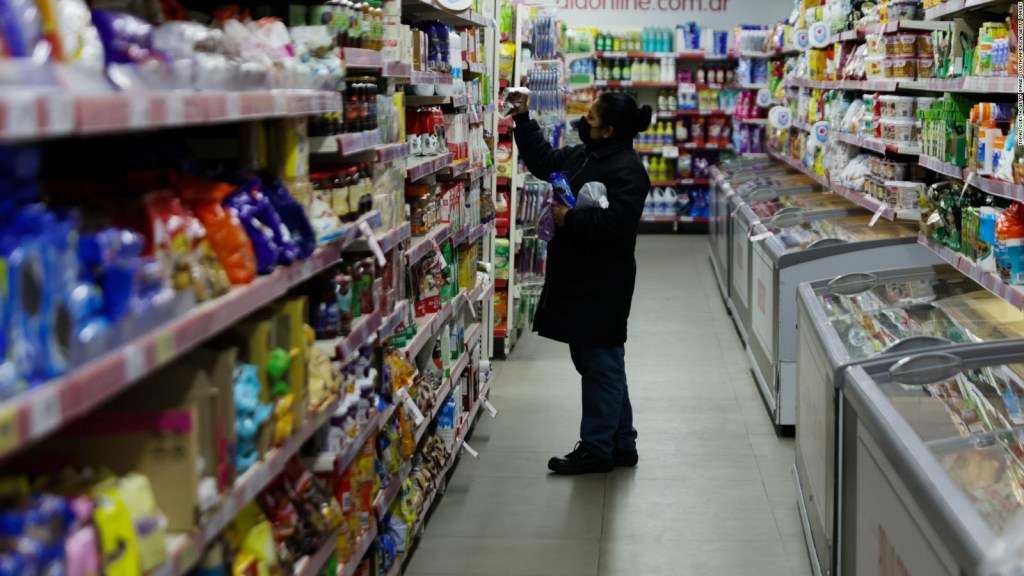 La canasta básica de alimentos en Argentina ha aumentado más que la inflación