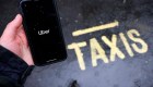 uber contra  Taxistas locales en Cancún advierten a turistas