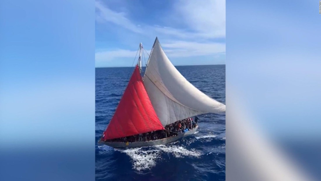 Interceptan a 390 personas en velero cerca de las Bahamas