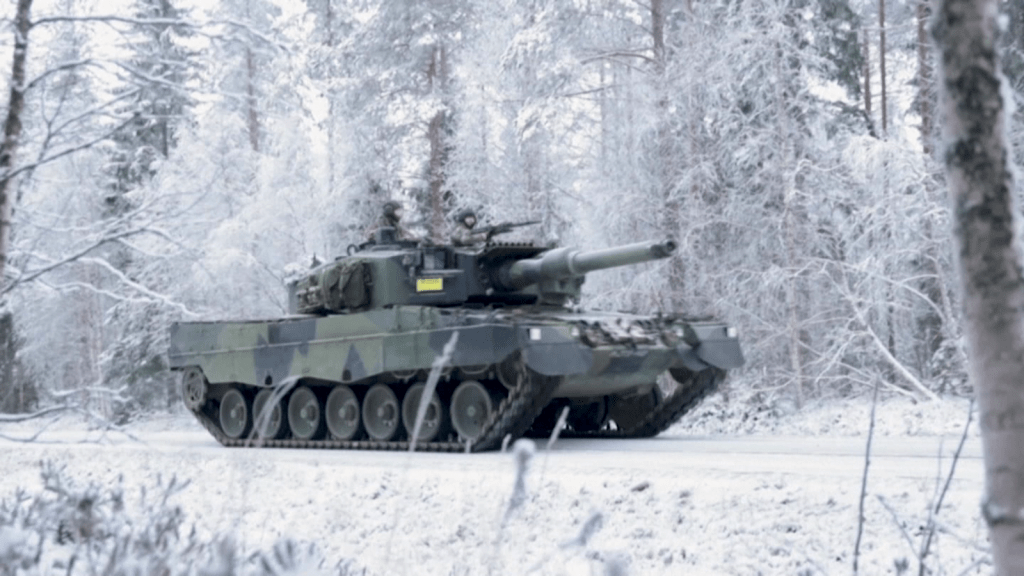 Learn about the characteristics of the Cheetah 2 tanks requested by Ukraine