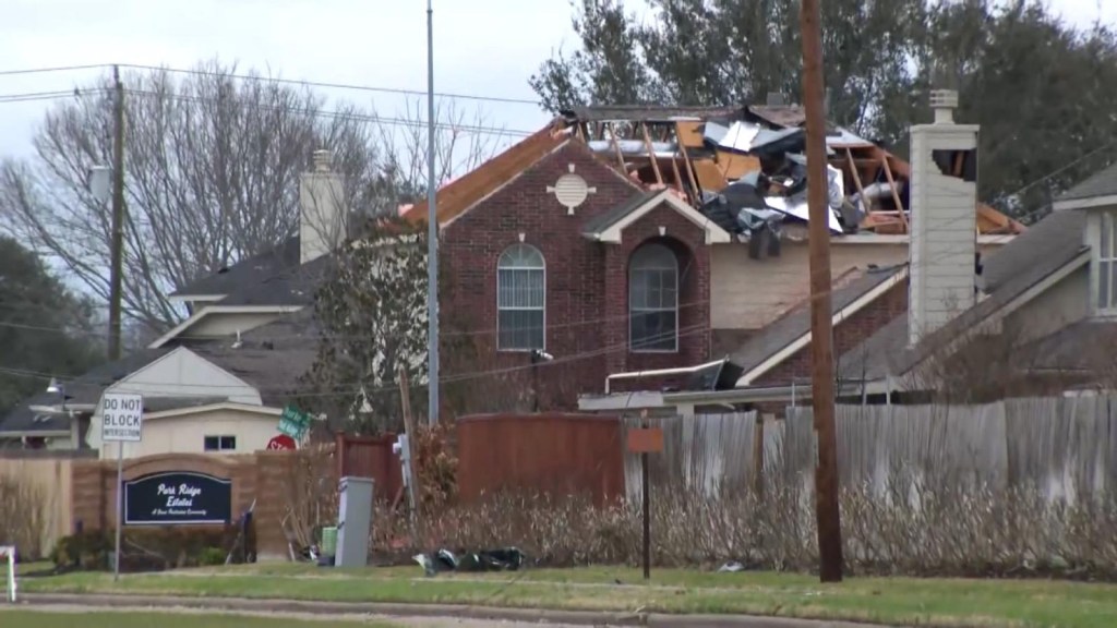 Así fue la destrucción del tornado que azotó a Pasadena y Deer Park, Texas