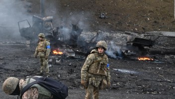 Soldados ucranianos dicen que lucharán por cada centímetro de Bakhmut