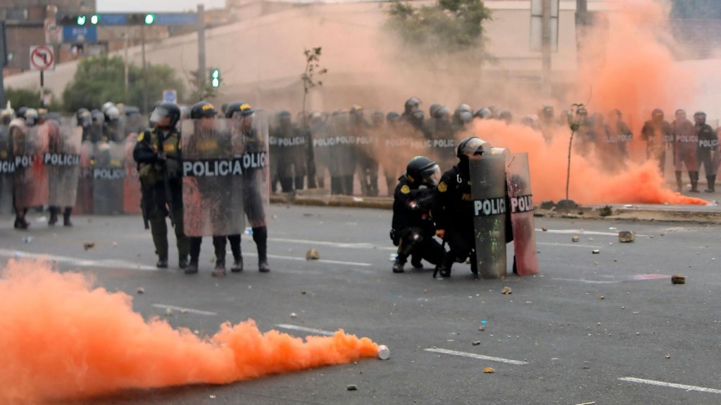 Sábado de manifestaciones en Perú tras la negativa de adelantar las elecciones