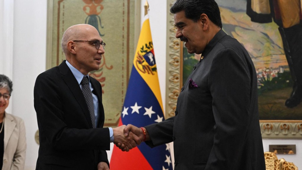Reunión del Alto Comisionado de la ONU de DD.  S.S.  y Nicolás Maduro