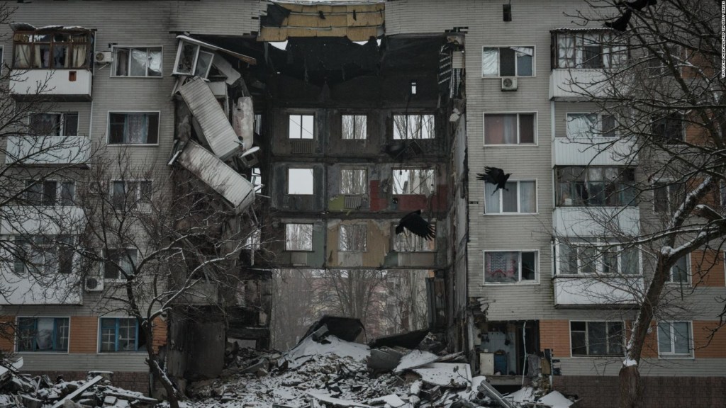 Battles intensify in Ukraine's Donetsk region