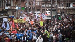 Nuevo día de protestas contra reforma previsional en Francia