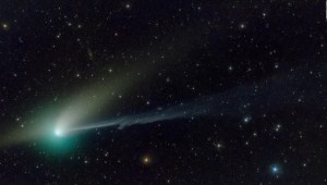 Así podrás ver el cometa verde que pasará cerca de la Tierra