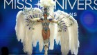 Miss Argentina, Bárbara Cabrera, sube al escenario durante el 71º Concurso Nacional de Vestuario Miss Universo en el Centro de Convenciones Morial de Nueva Orleans el 11 de enero de 2023 en Nueva Orleans, Luisiana. (Foto de Josh Brasted/Getty Images)
