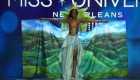 Miss Haití, Mideline Phelizor, sube al escenario durante el 71º Concurso Nacional de Vestuario Miss Universo en el Centro de Convenciones Morial de Nueva Orleans el 11 de enero de 2023 en Nueva Orleans, Luisiana. (Foto de Josh Brasted/Getty Images)