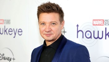 Jeremy Renner.