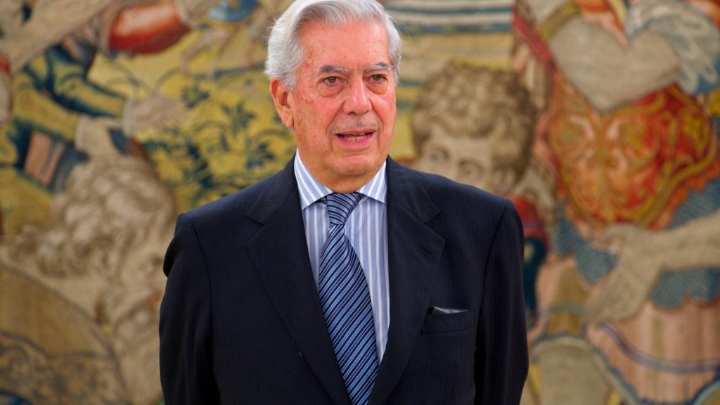 Mario Vargas Llosa llega a la Academia Francesa