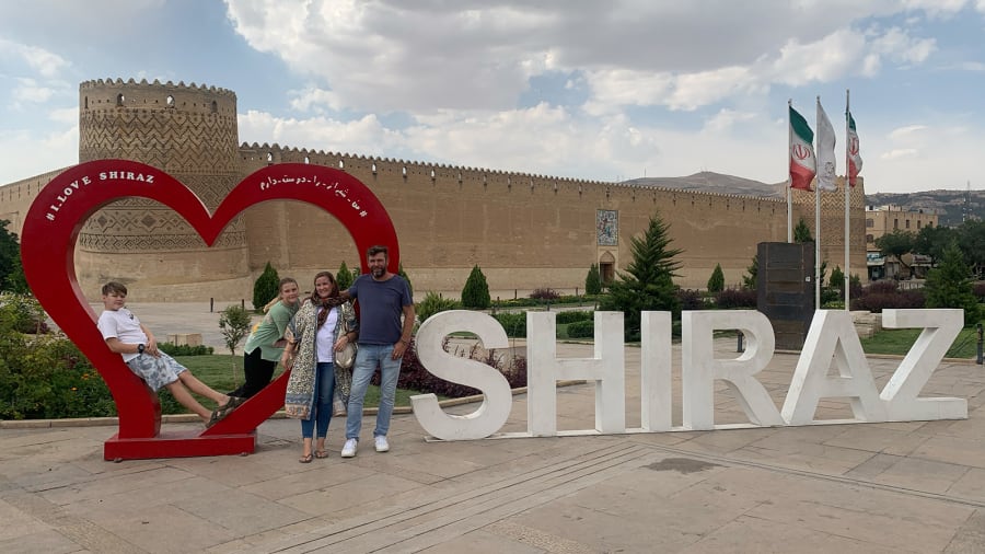 shiraz familia asia