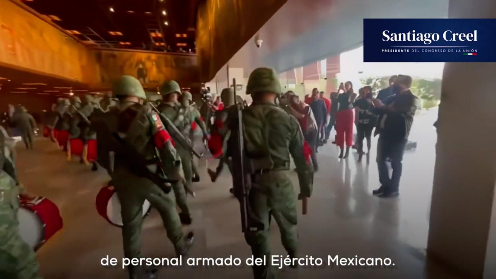 ¿Se puede entrar armado al Congreso Mexicano?