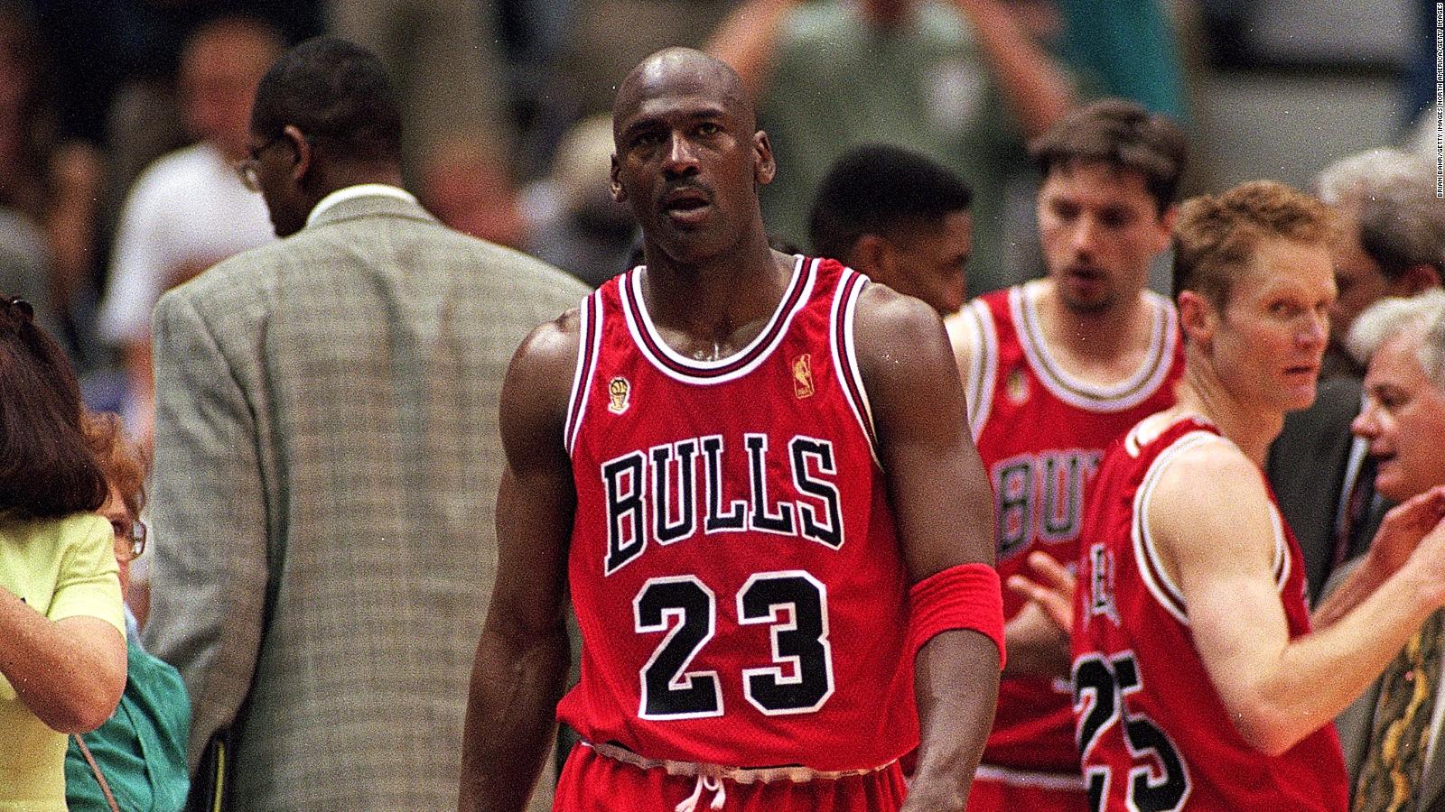 Michael jordan 23 hotsell chicago bulls