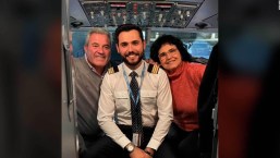 El emotivo mensaje viral de un piloto a sus padres en pleno vuelo