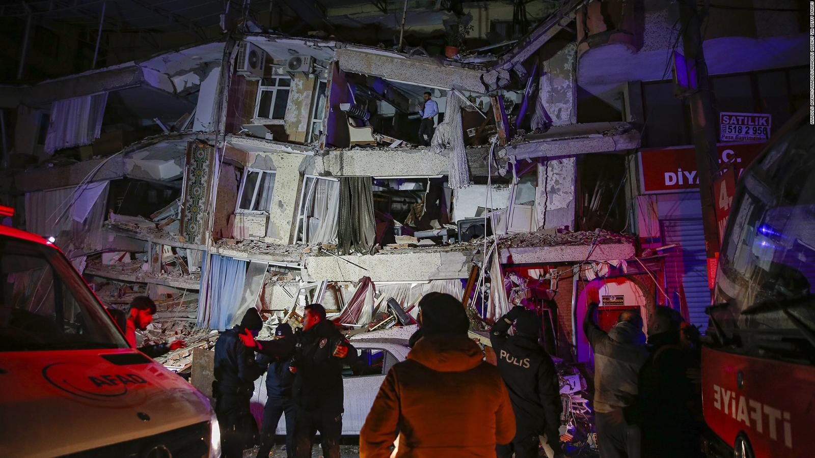 “Ya lo vivimos”: mexicanos se solidarizan con víctimas del sismo en Turquía y Siria |  Video