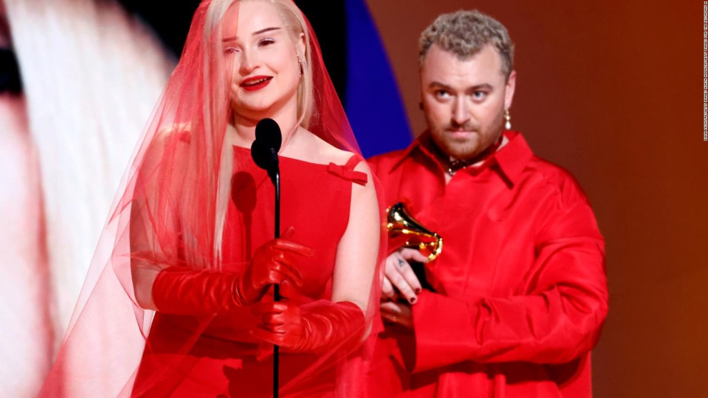 Hito en la música, mujer transgénero gana Grammy por primera vez
