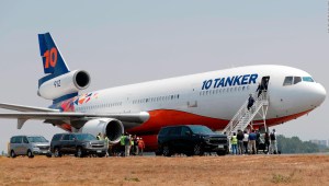 Chile recibe un avión Ten Tanker para combatir los incendios