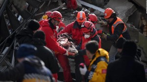 ¿Cómo ayudar a las víctimas del terremoto en Turquía y Siria?