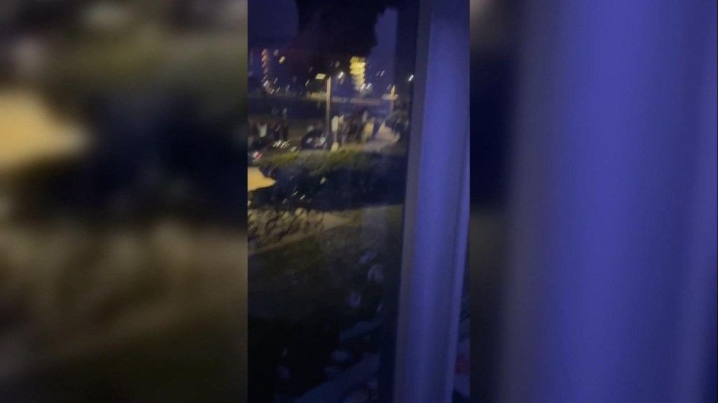 Video muestra a estudiantes huyendo durante el tiroteo en Michigan