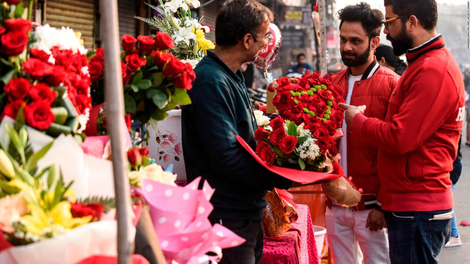 Inflación afecta celebración de San Valentín en México