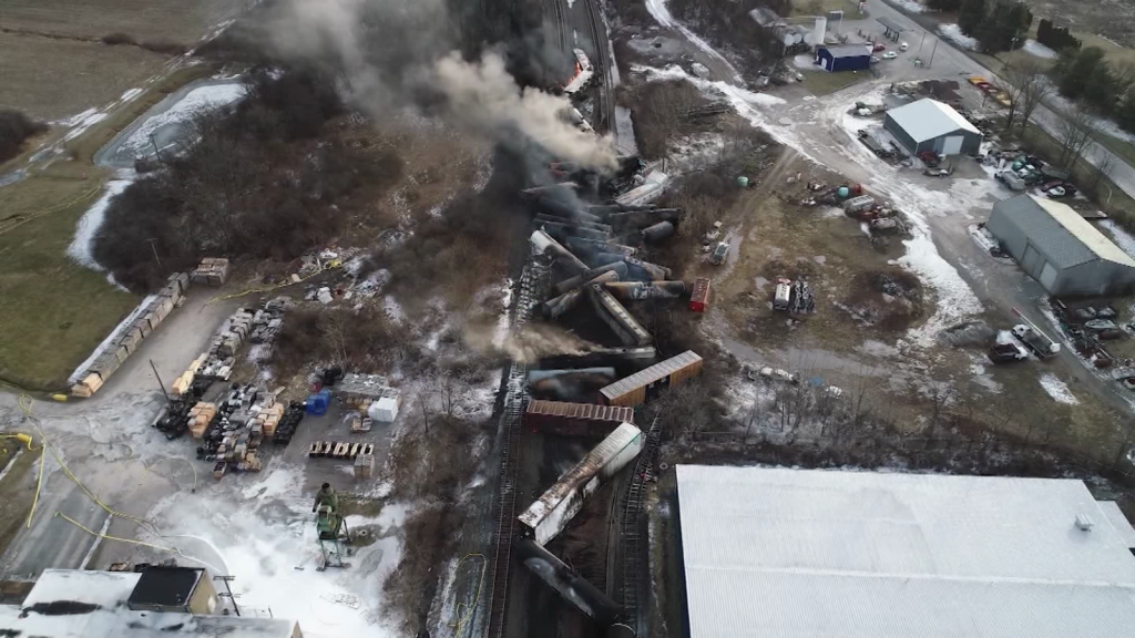 ¿Qué pasó con el tren que descarriló en Ohio y los gases tóxicos que produjo?