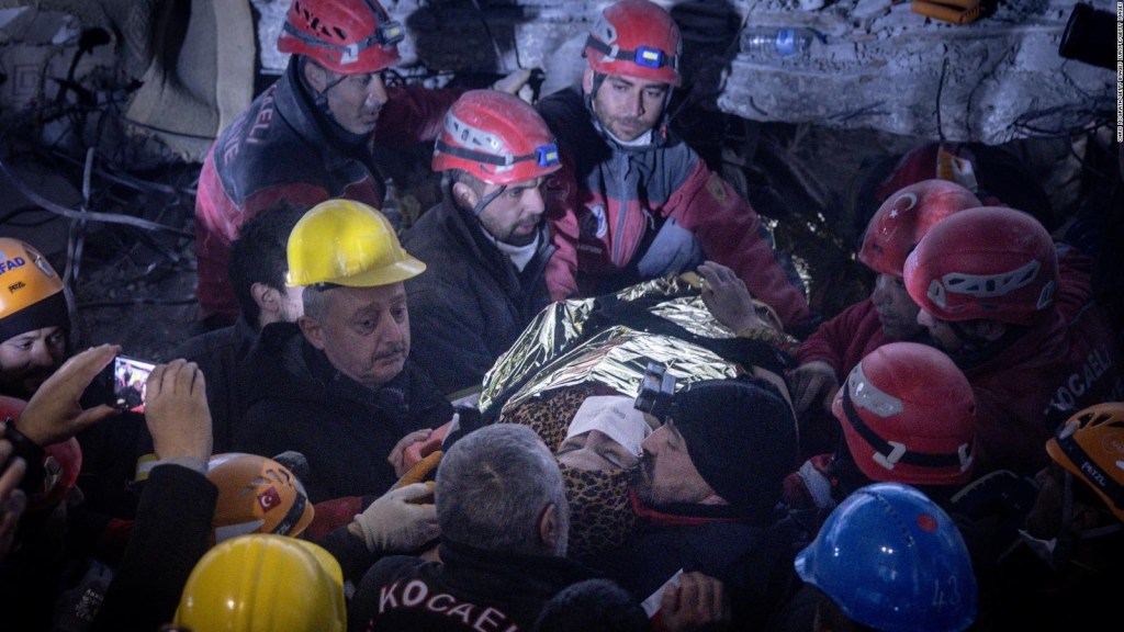 Rescates del 14 de febrero, a 8 días del catastrófico terremoto en Turquía
