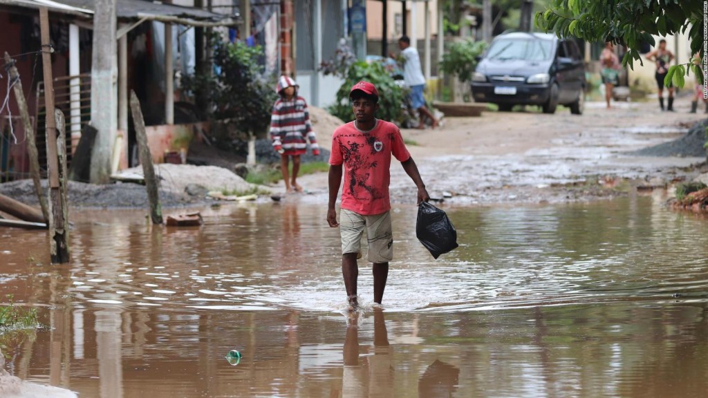 Lula se solidarizó con los afectados por inundaciones y deslizamientos de tierra en Brasil