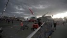 fuertes vientos convierten un velero en una bola de demolición en el Australia Sail GP
