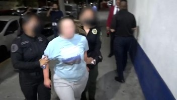 Detienen en México a mujer estadounidense con pedido de extradición por tráfico de metanfetamina a EE.UU.