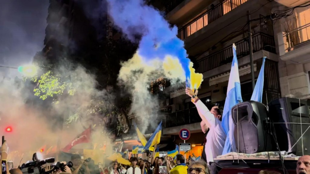 Ukrainians protested at the Russian embassy in Argentina