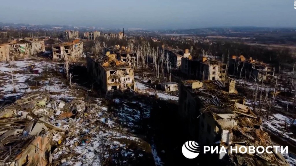 Drone video: The landscape in Bagmut looks apocalyptic