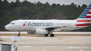 American Airlines informó de un vuelo desviado por un pasajero conflictivo