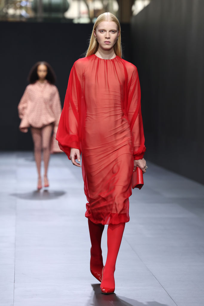 PARIS, FRANCE - OCTOBER 02: (EDITORIAL USE ONLY - For Non-Editorial use please seek approval from Fashion House) A model walks the runway during the Valentino Womenswear Spring/Summer 2023 show as part of Paris Fashion Week on October 02, 2022 in Paris, France. (Photo by Pascal Le Segretain/Getty Images)